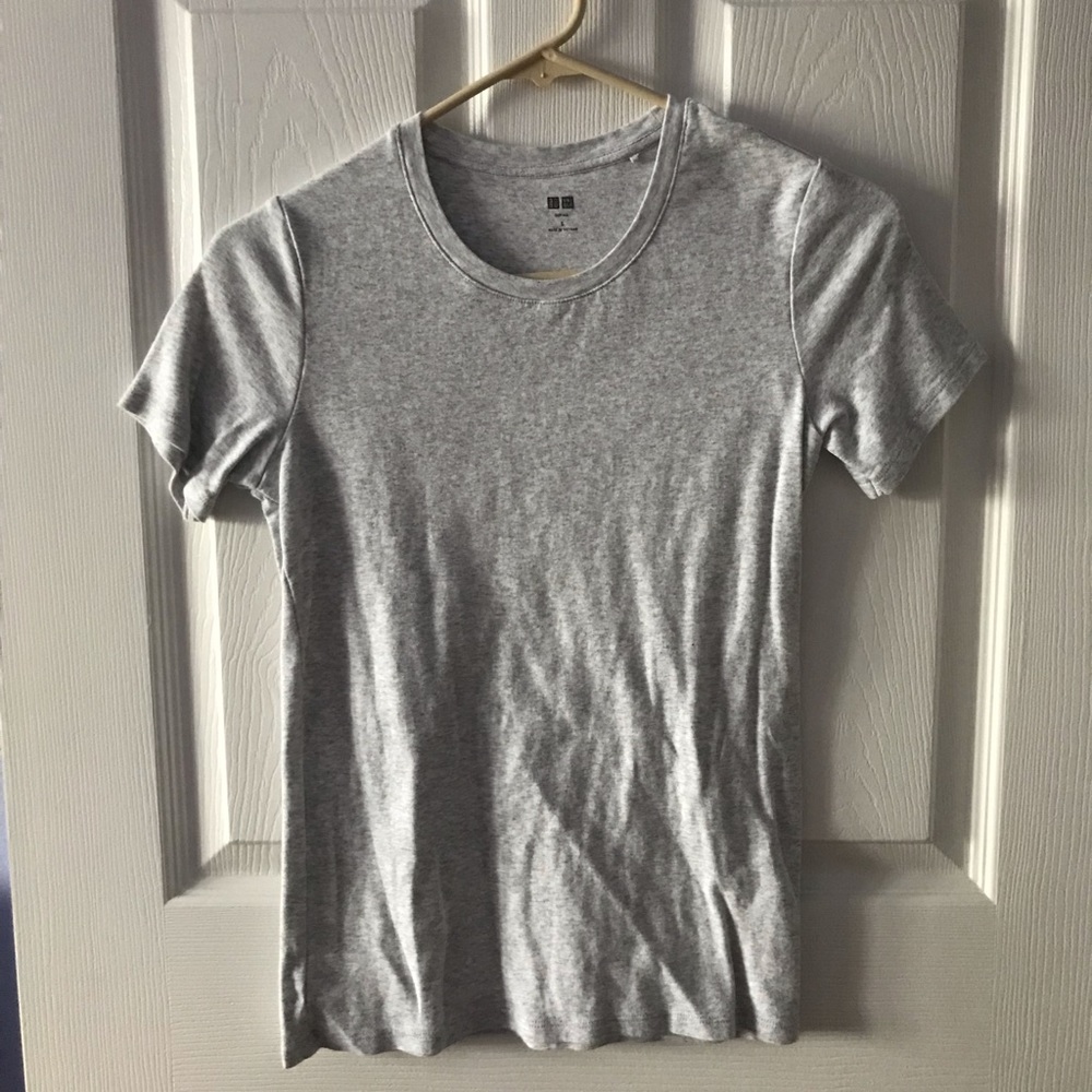 Grey t-shirt